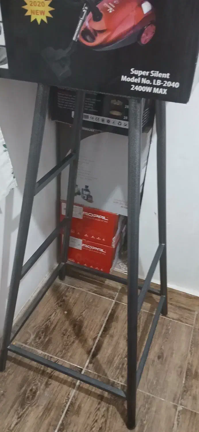 چهارپایه فلزی|صندلی و نیمکت|صباشهر, |دیوار