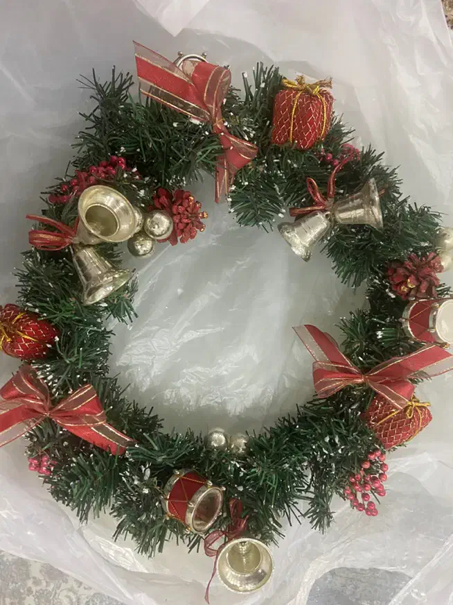 حلقه کریسمس و آینه قدی و قاب گلدوزی کاردست|صنایع دستی و سایر لوازم تزئینی|اصفهان, جلفا|دیوار