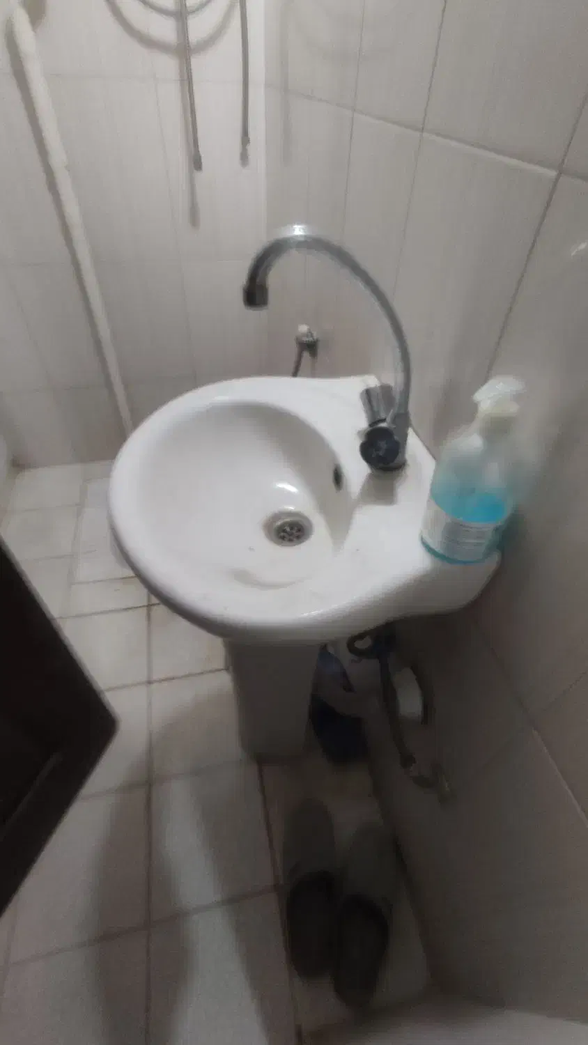 روشویی رو شویی چینی 40 در 47|لوازم سرویس بهداشتی|تبریز, |دیوار