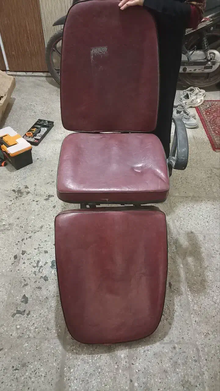 تلویزیون ، صندلی آرایشگاه ، دی وی دی ، ظبط و باند|تلویزیون و پروژکتور|تربتحیدریه, بی بی حسنیه|دیوار