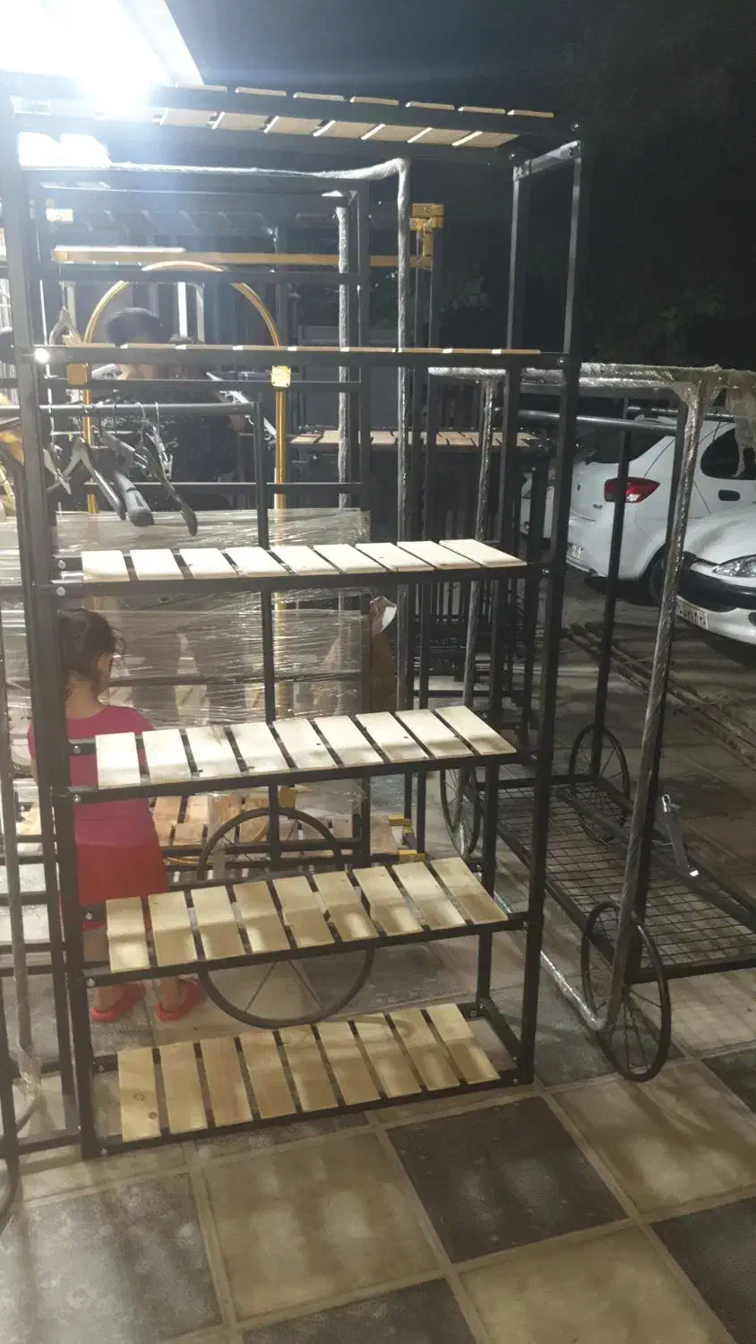 قفسه بندان رخت بند اویز 35 پیشخوان|کتابخانه، شلف، قفسههای دیواری|تهران, آذری|دیوار