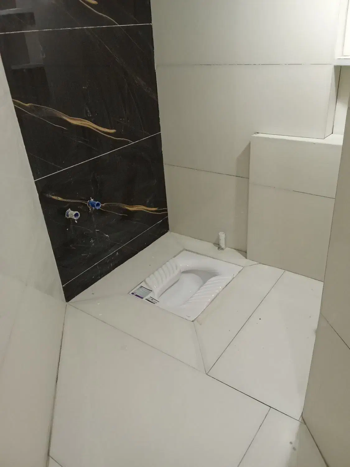 بنایی تعویض سنگ توالت ایرانی فرنگی و بالعکس|خدمات پیشه و مهارت|شیراز, پارک آزادی|دیوار