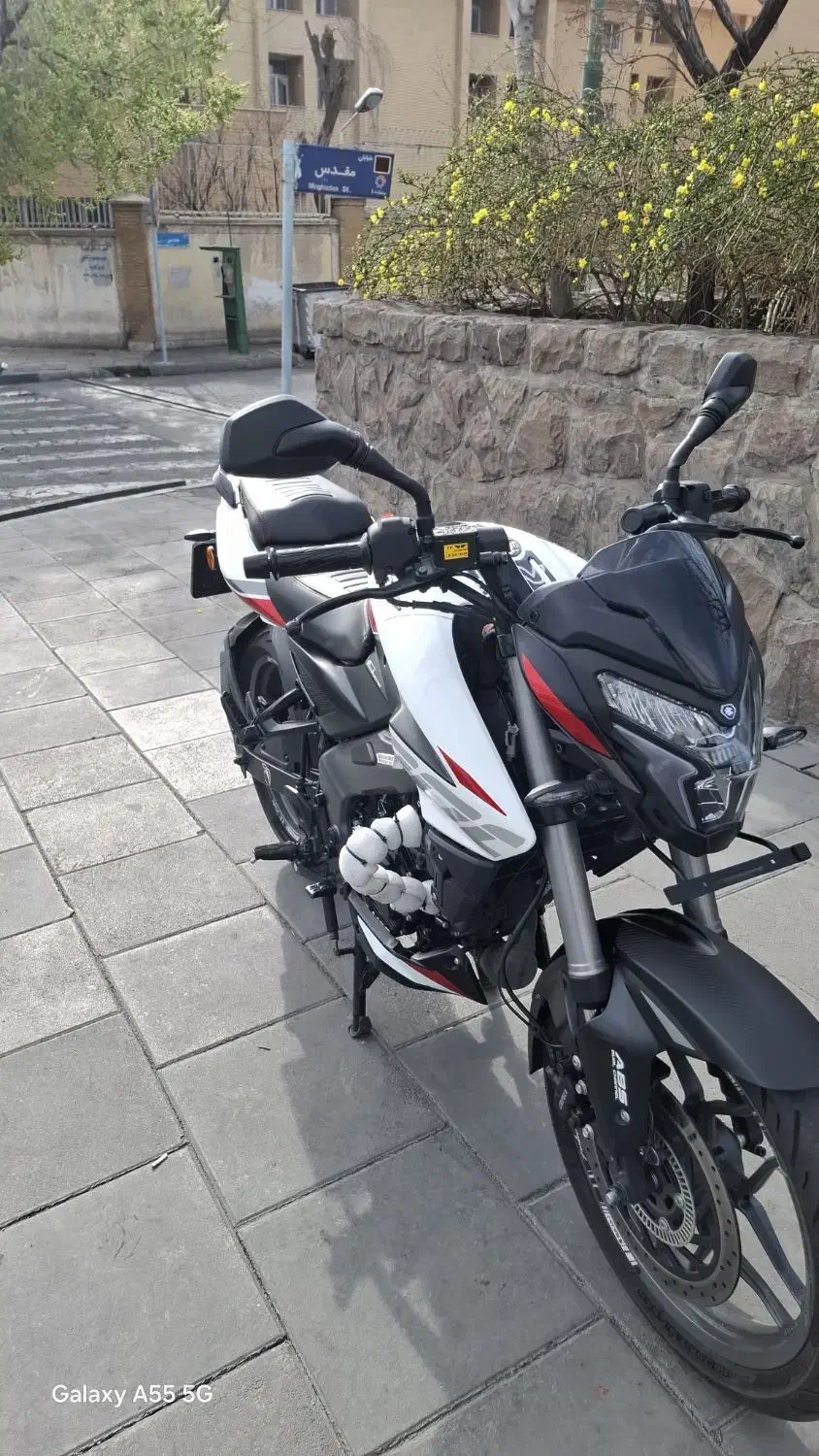 ns200|موتورسیکلت|تهران, حکیمیه|دیوار