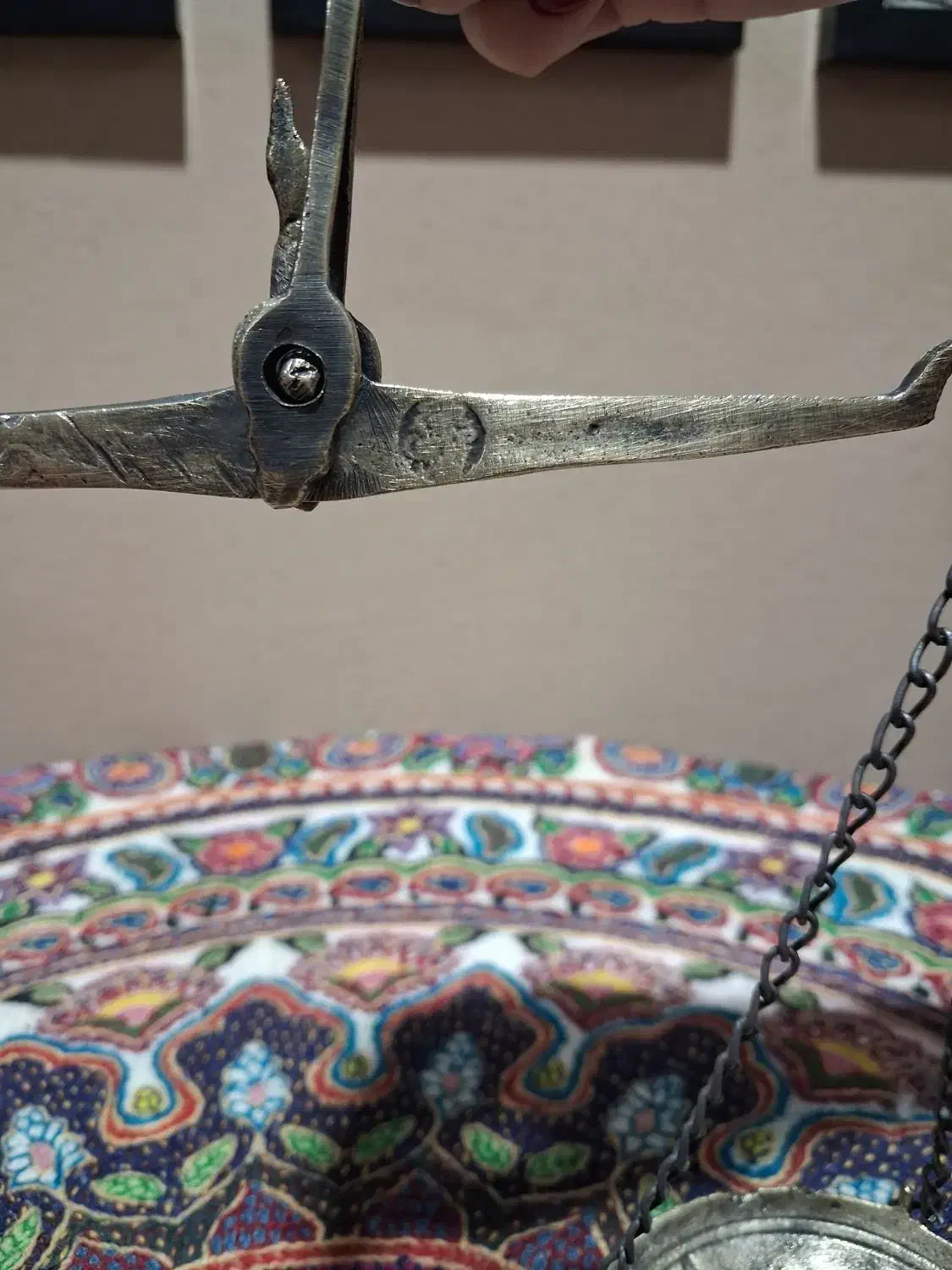 تعدادی لوازم قدیمی برنجی ورق بزنید|کلکسیون اشیاء عتیقه|رفسنجان, |دیوار