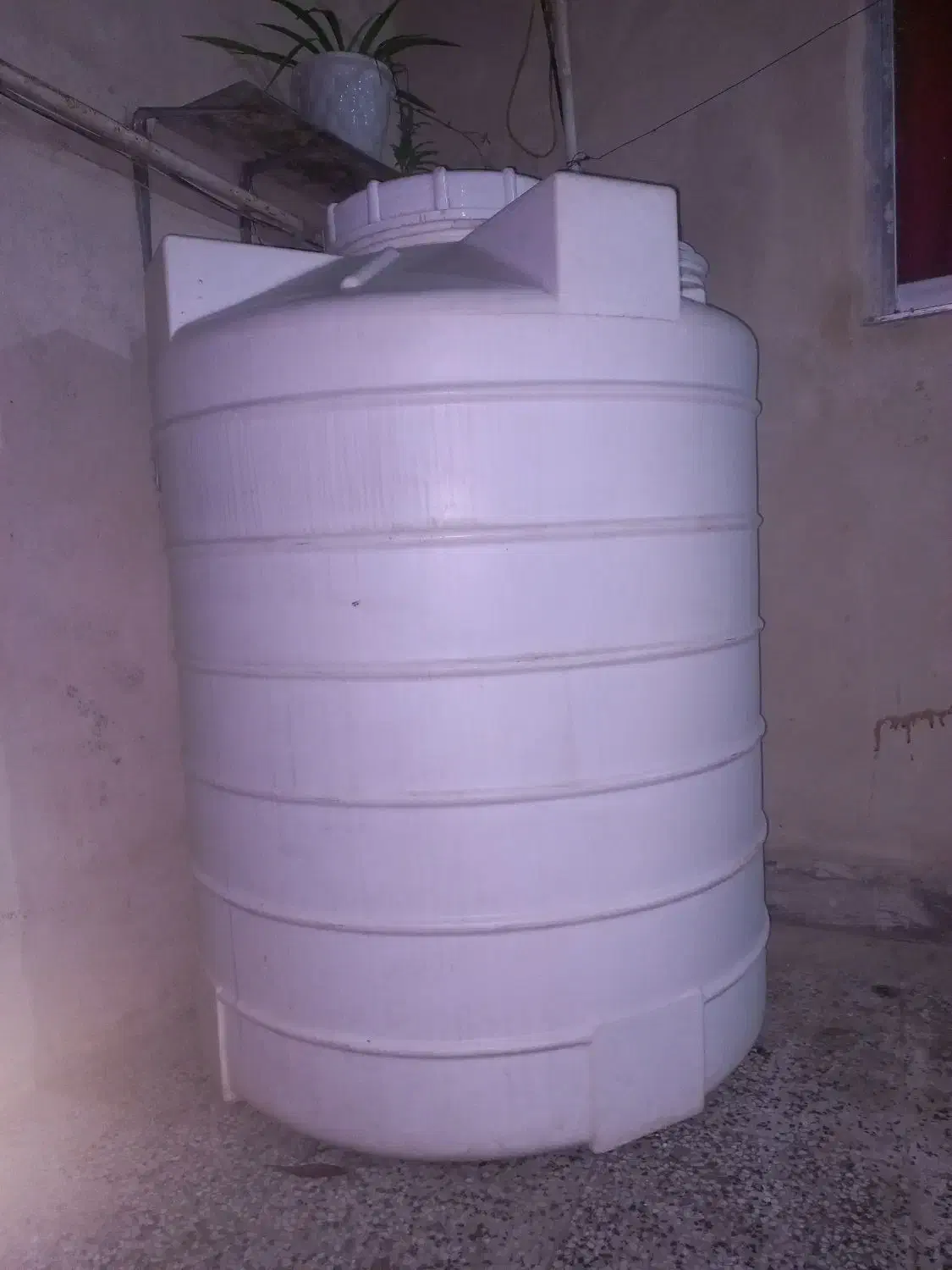 منبع هزار لیتری آب|مصالح و تجهیزات ساختمان|ساری, |دیوار