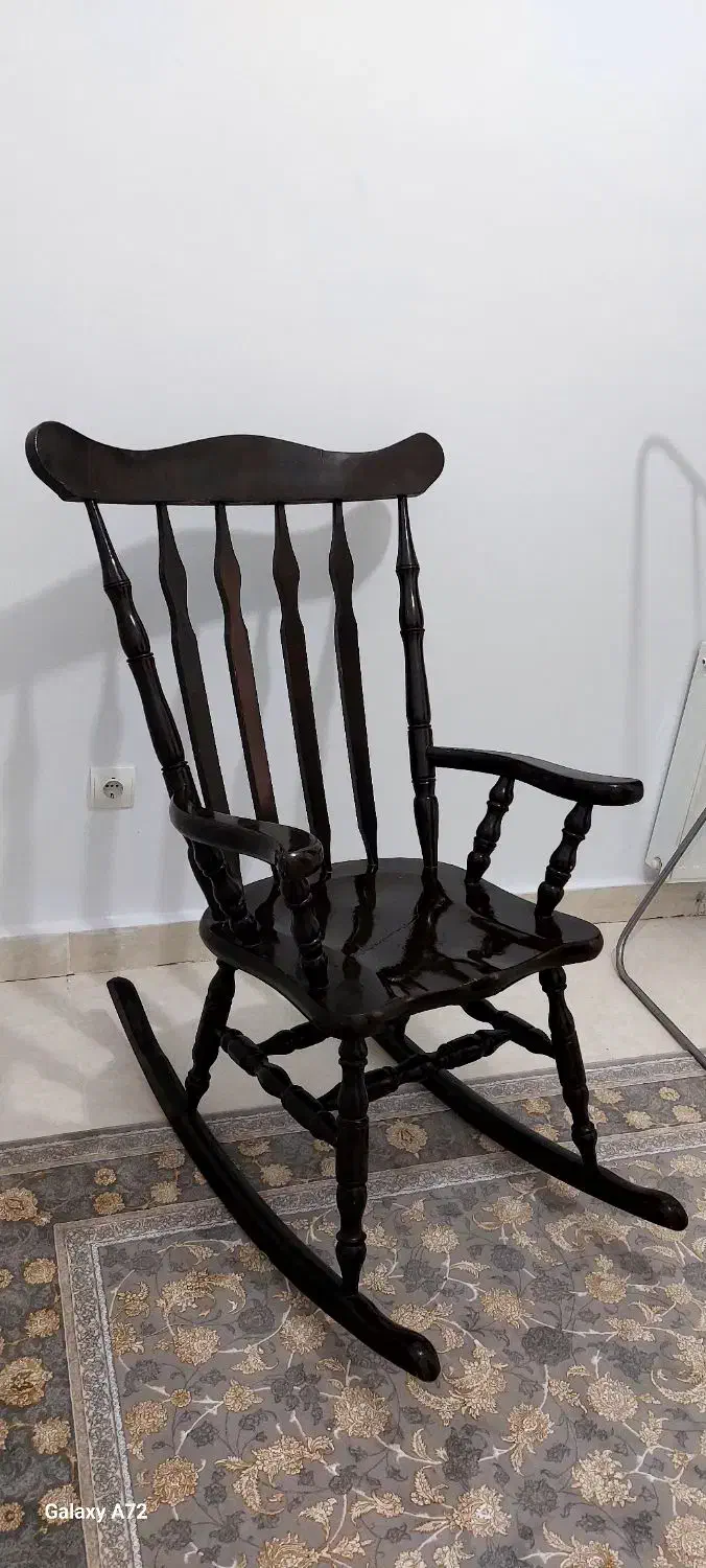 صندلی راک|صندلی و نیمکت|رباط‌کریم, رباط‌کریم|دیوار