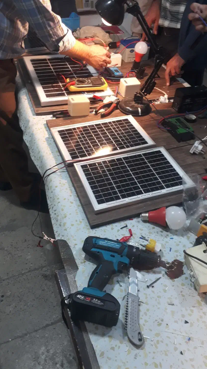 ساخت پکیج خورشیدی و برق خورشیدی توسط پنل خورشیدی|خدمات پیشه و مهارت|اردل, |دیوار