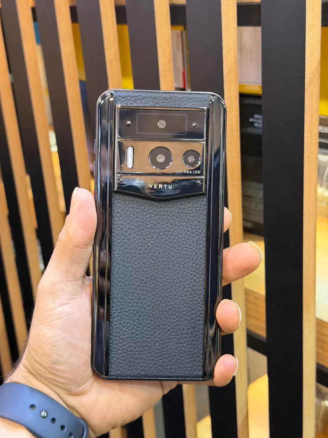 vertu|موبایل|تهران, فردوسی|دیوار