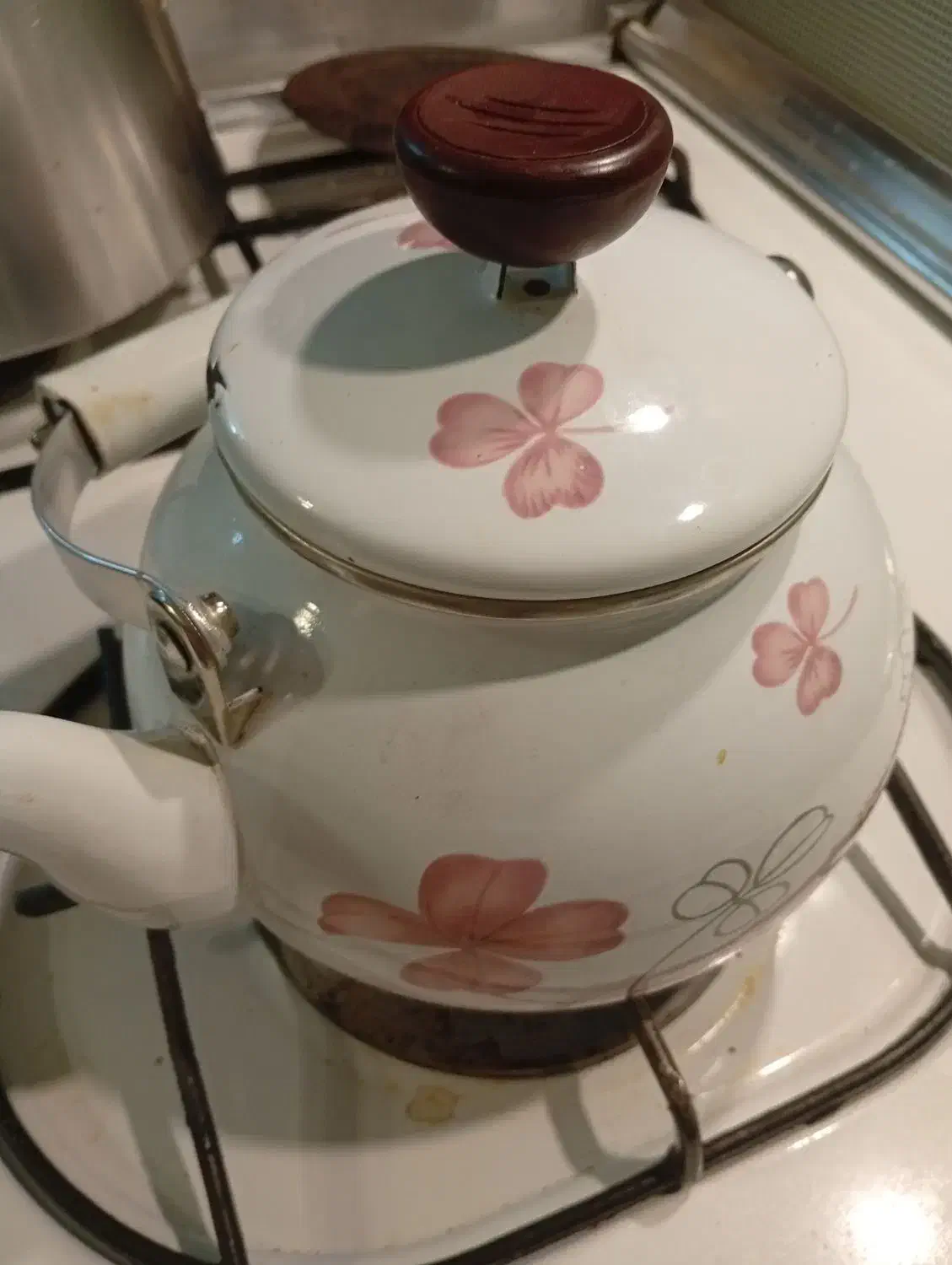 کتری لعابی معمولی سالم|قوری، کتری، قهوهساز دستی|تبریز, |دیوار