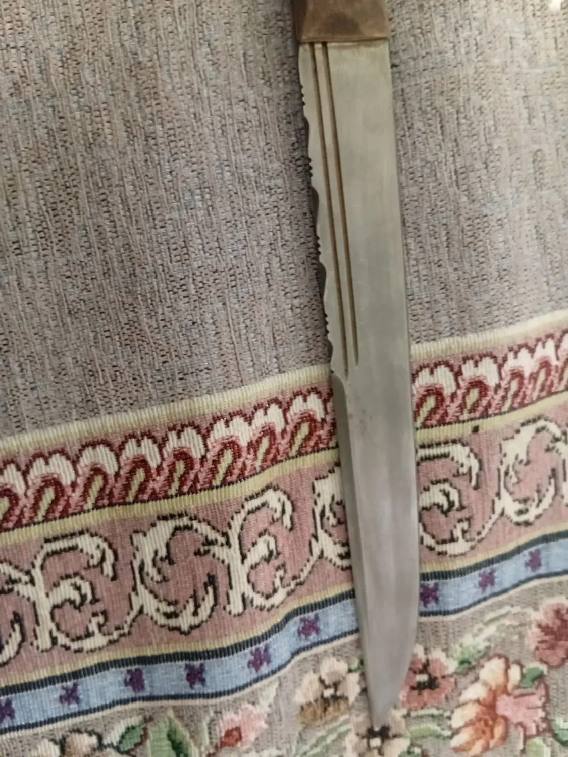چاقو|کوهنوردی و کمپینگ|قم, قلعه کامکار|دیوار