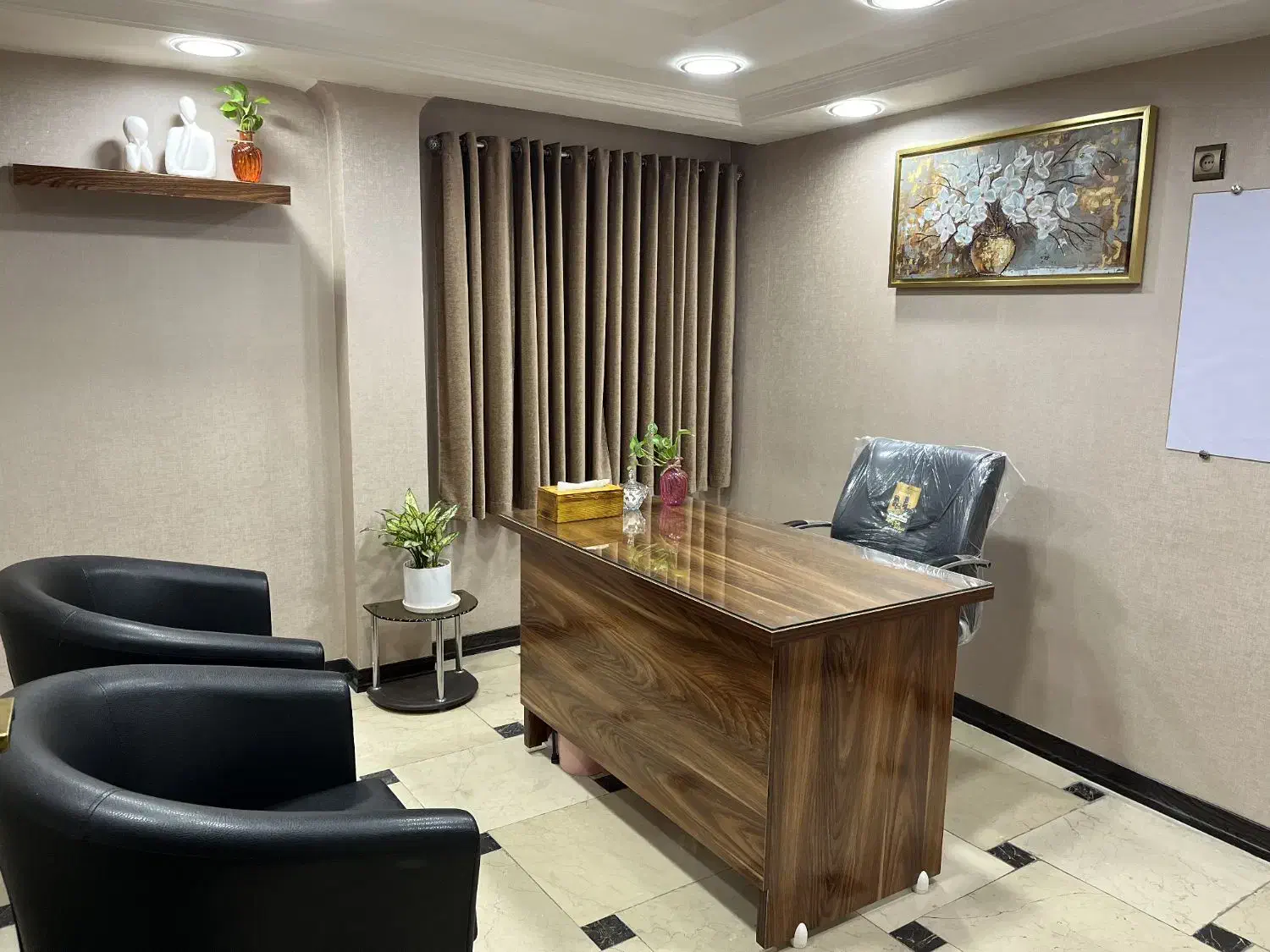 اجاره اتاق اداری به صورت ساعتی،روزانه،هفتگی،ماهانه|اجارهٔ کوتاهمدت دفتر کار و فضای آموزشی|ری, فیروزآبادی|دیوار