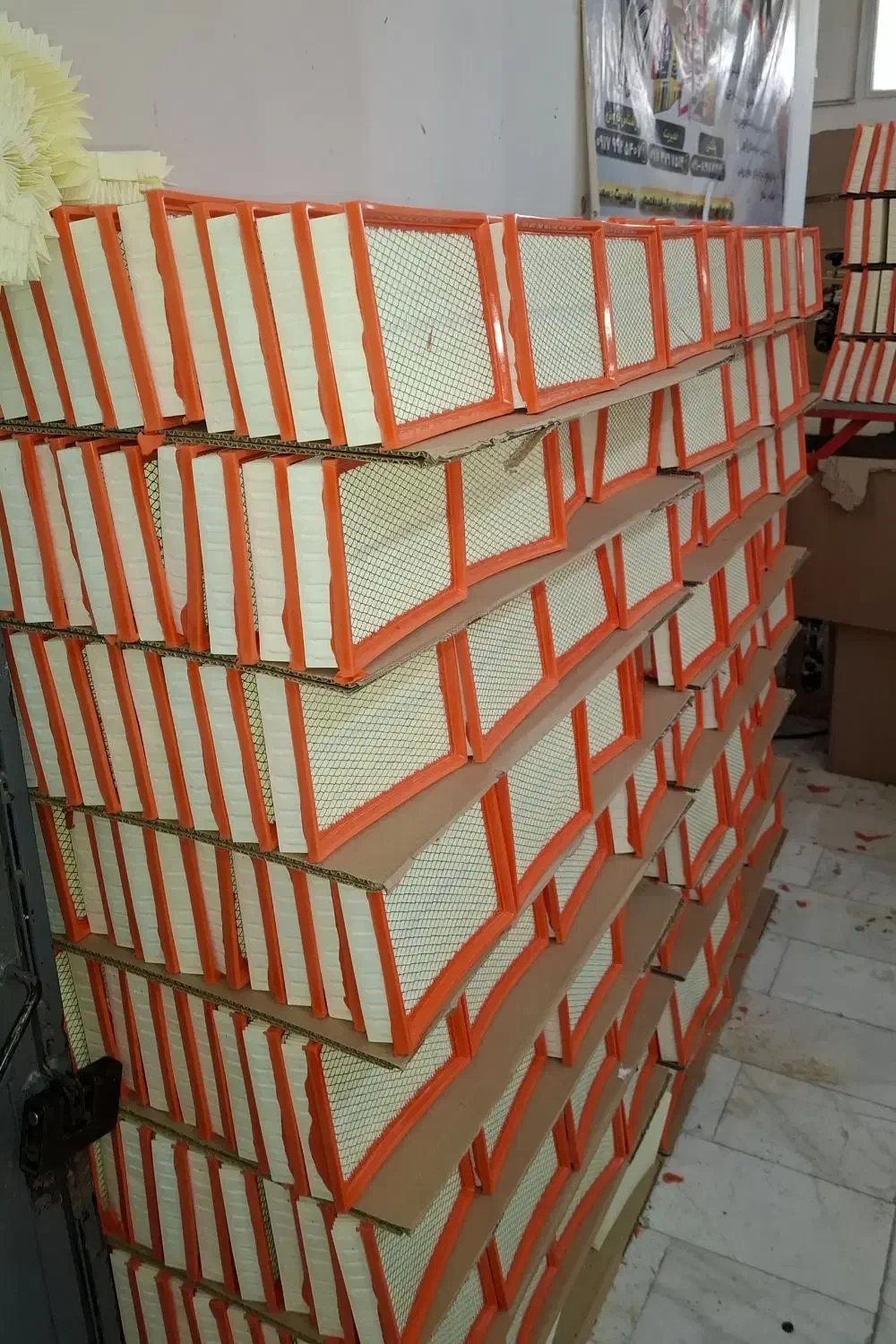 به چند نفر نیروی کار زیر ۳۰ سال نیازمندیم|استخدام صنعتی، فنی، مهندسی|بومهن, |دیوار