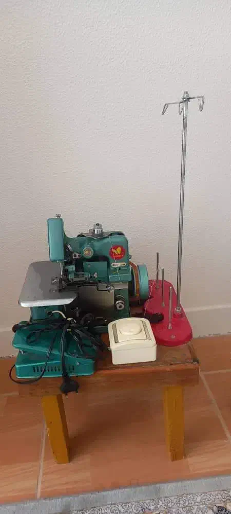 چرخ سردوزی پروانه|چرخ خیاطی و ریسندگی|شاهینشهر, مخابرات (شهید بهشتی)|دیوار