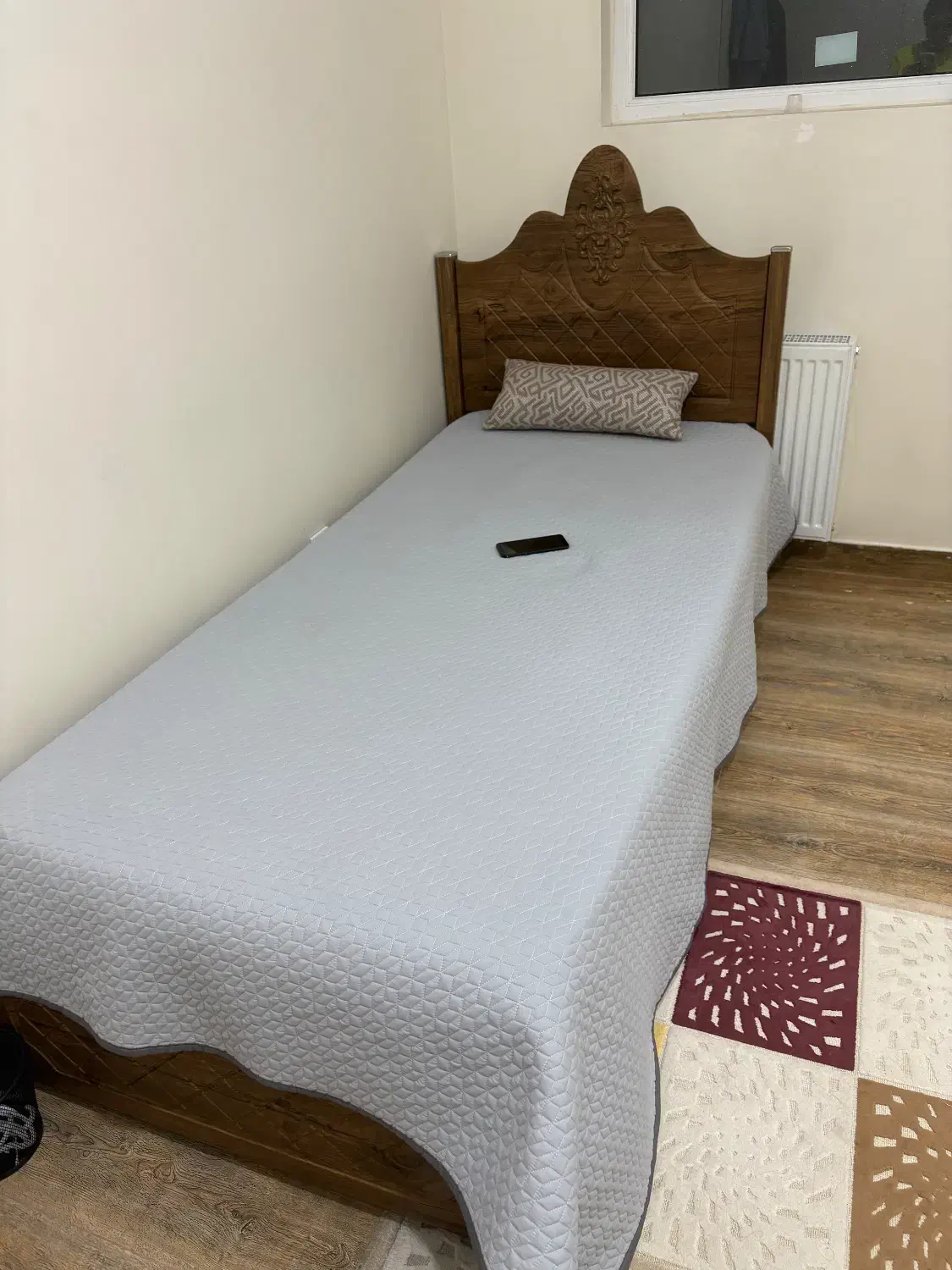 تخت خواب و میز آرایش|تخت و سرویس خواب|فردیس, شهرک ۱۱۰|دیوار