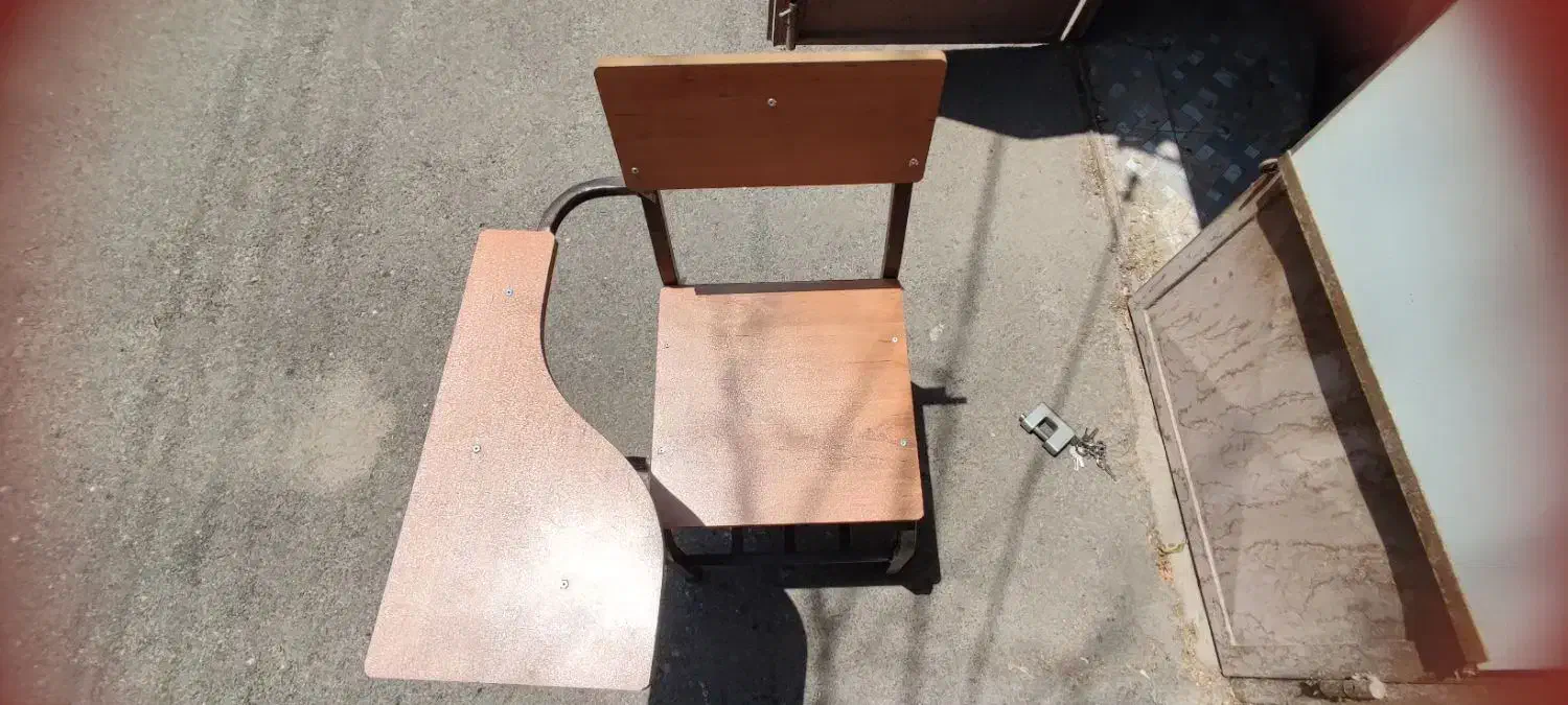 صندلی دانشجویی|صندلی و نیمکت|شهرکرد, |دیوار