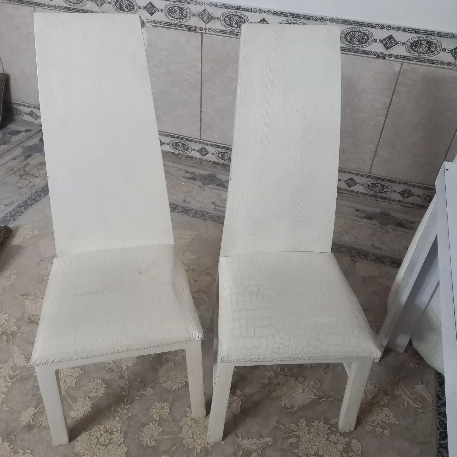 میز نهارخوری هم میشه ۴ نفره و هم ۶ نفره|میز و صندلی غذاخوری|بیرجند, |دیوار