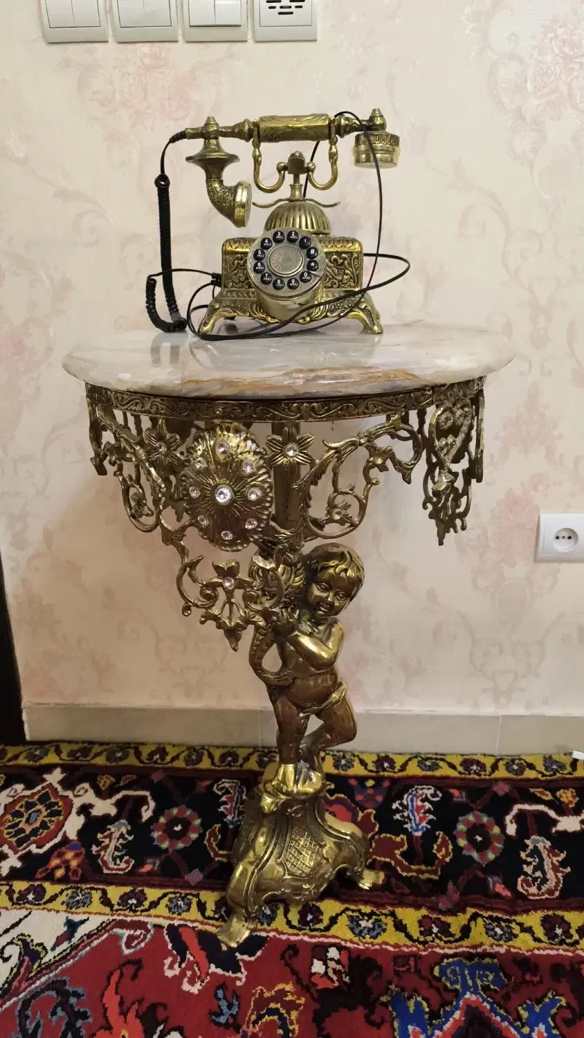 میز تلفن برنزی|مبلمان خانگی و میز عسلی|تبریز, |دیوار