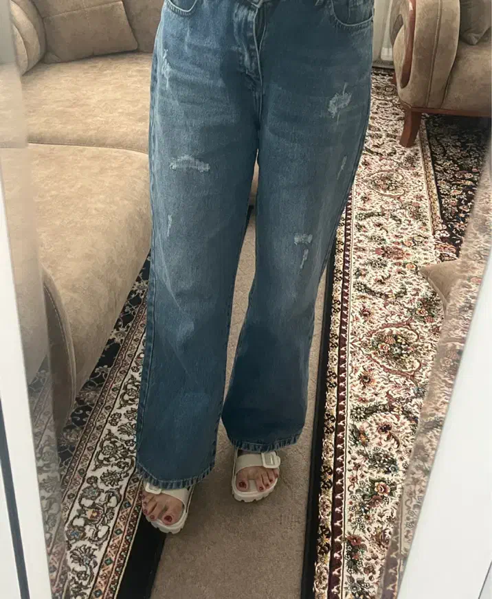 شلوار لی|لباس|قم, آزادگان|دیوار