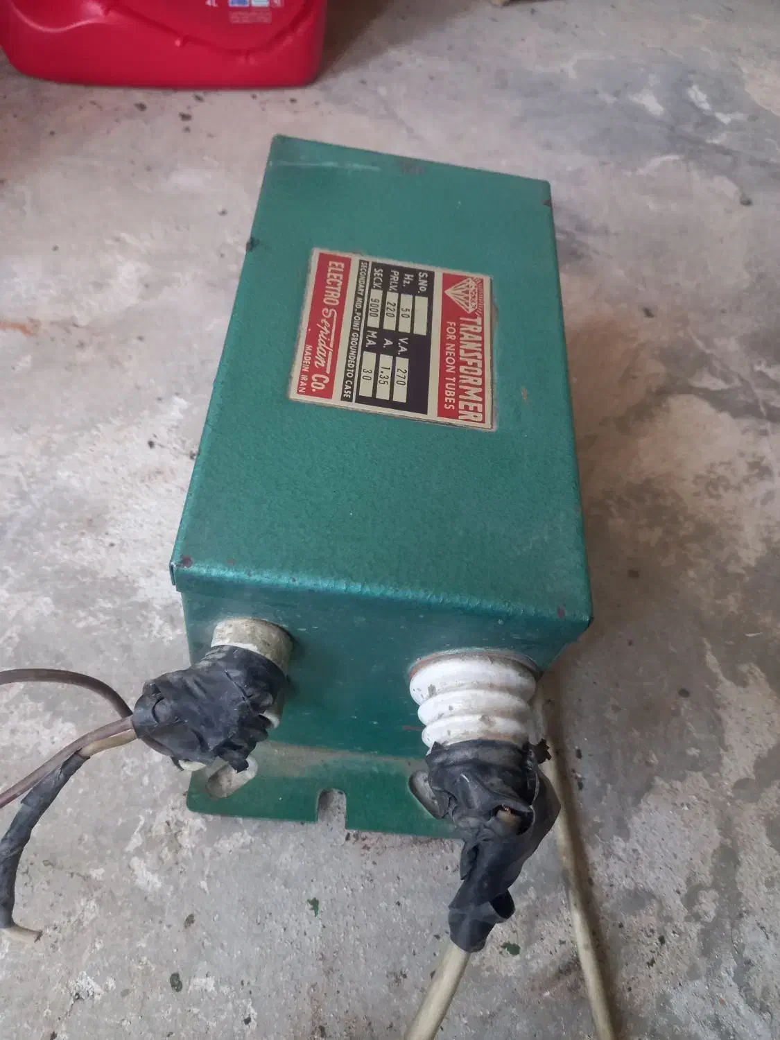 ترانس نئون|لامپ و چراغ|تربتحیدریه, شهرک ولیعصر|دیوار