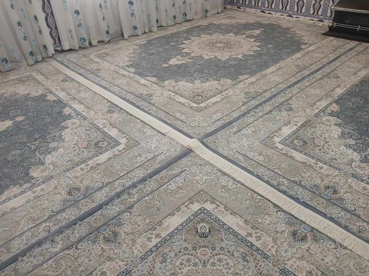 فرش ۱۲۰۰شانه تراکم ۳۶۰۰|فرش|لردگان, |دیوار