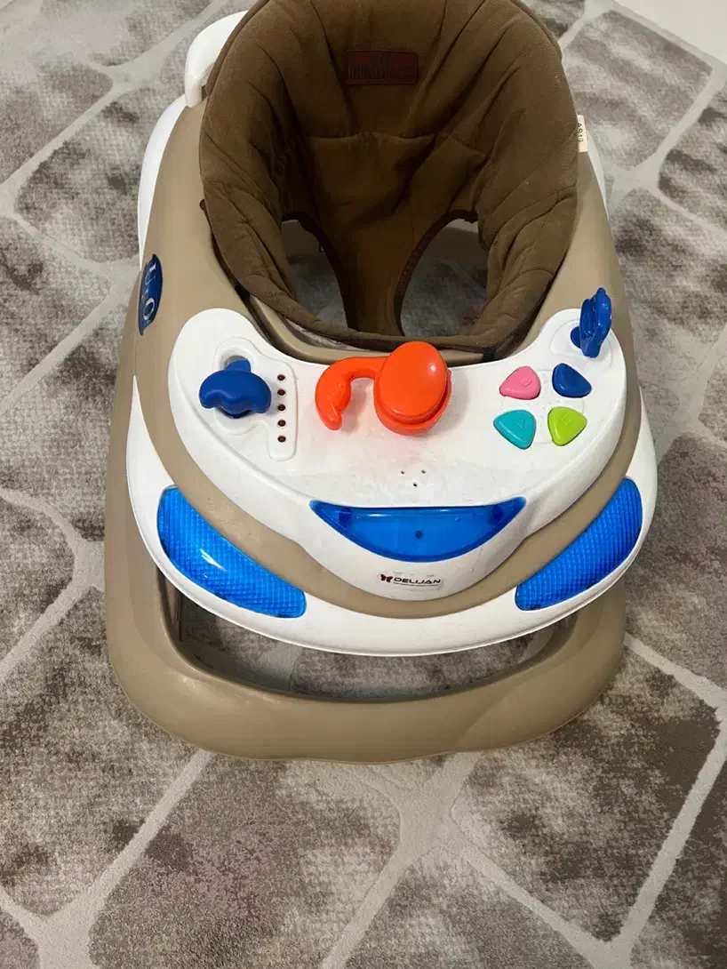 روروئک دلیجان سالم  کم کارکرد|اسباب و اثاث بچه|تهران, شهرک ولیعصر جنوبی|دیوار