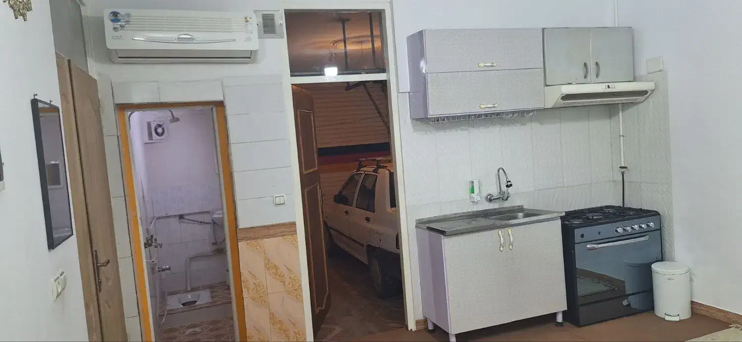 سوییت با پارکینگ (طبقه همکف)|اجارهٔ کوتاهمدت آپارتمان و سوئیت|همدان, |دیوار