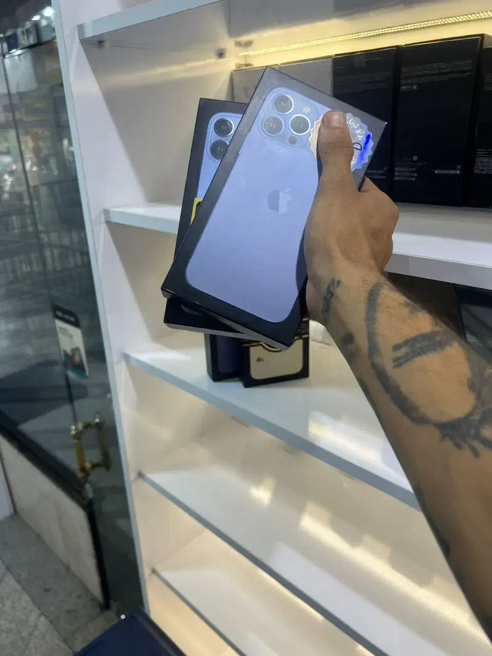 گوشی آیفون 13promax256ZAAآکبند با گارانتی پک اصلی|موبایل|تهران, جمهوری|دیوار