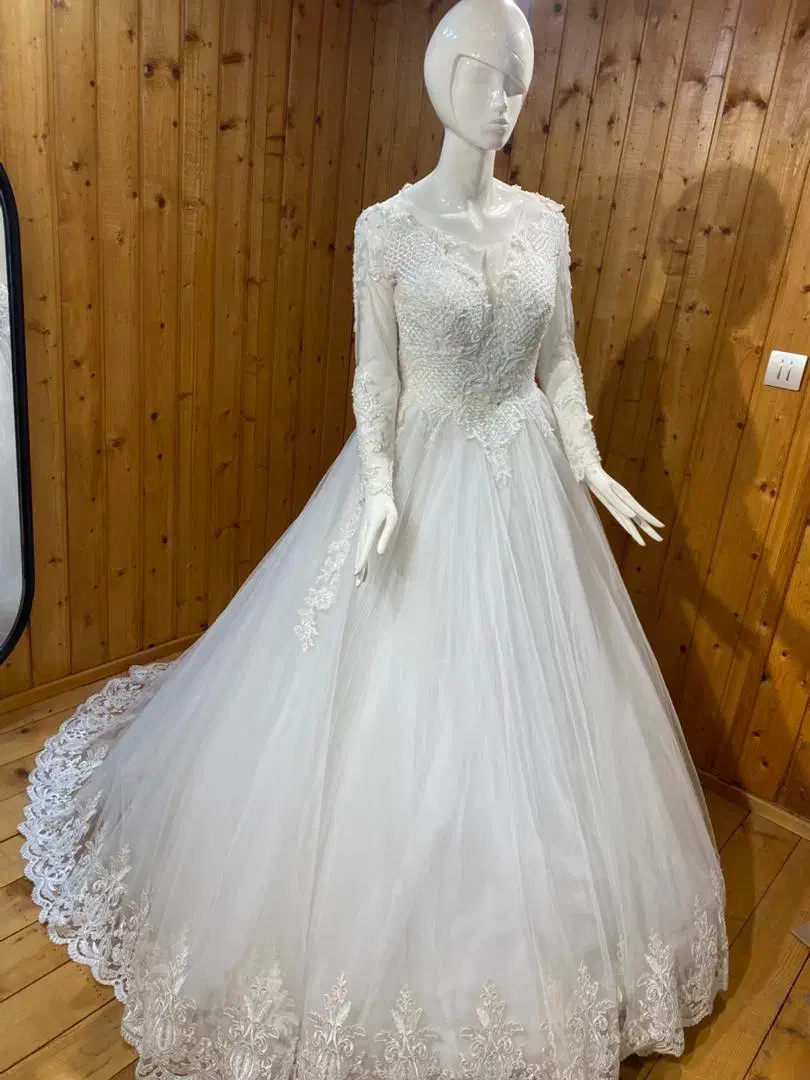 ۴ تا لباس عروس ،مخصوص مزون دارها|لباس|رشت, گلسار|دیوار