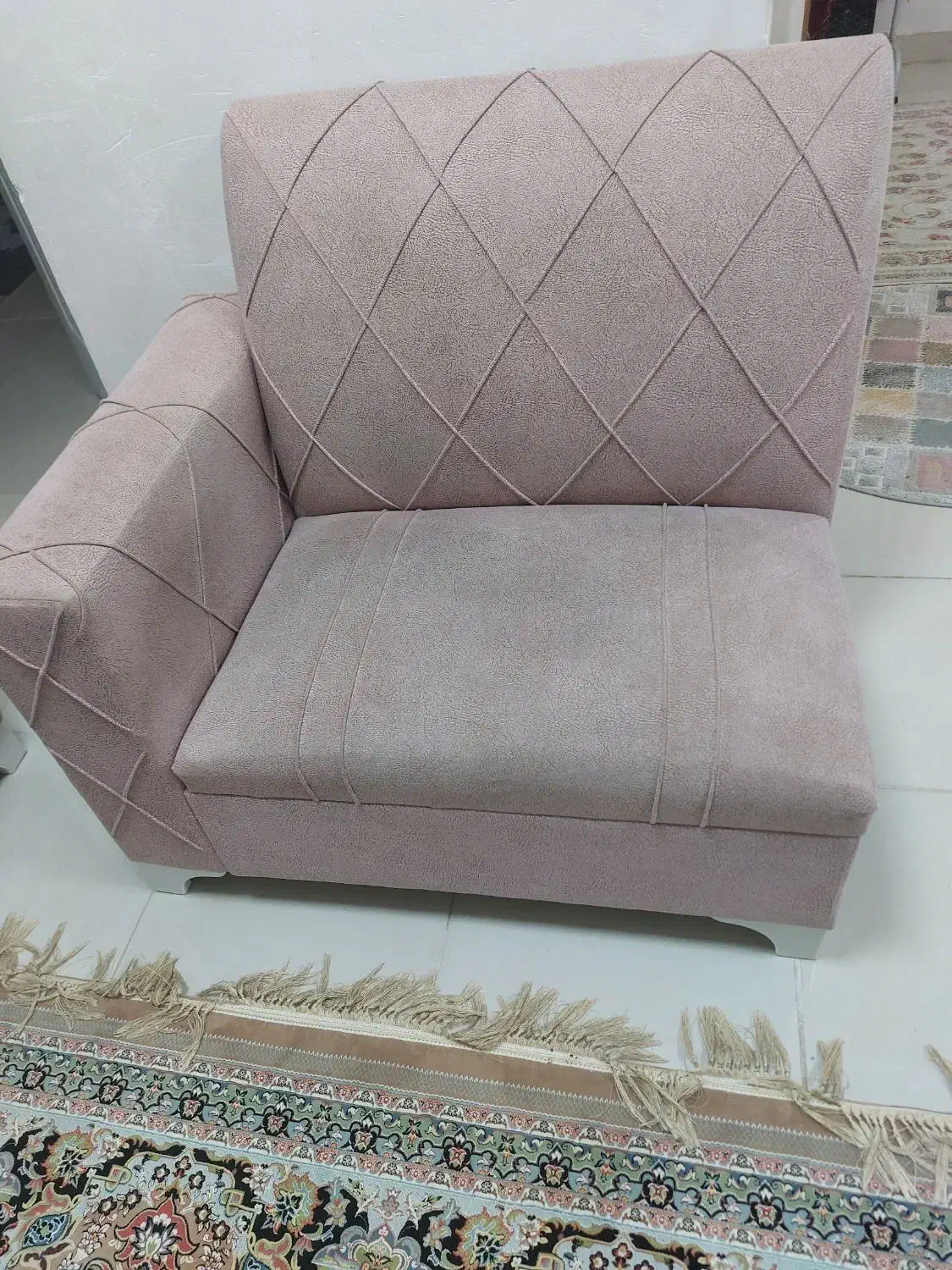 مبل ۵ نفره همرا با جلو مبلی|مبلمان خانگی و میز عسلی|تولم شهر, |دیوار