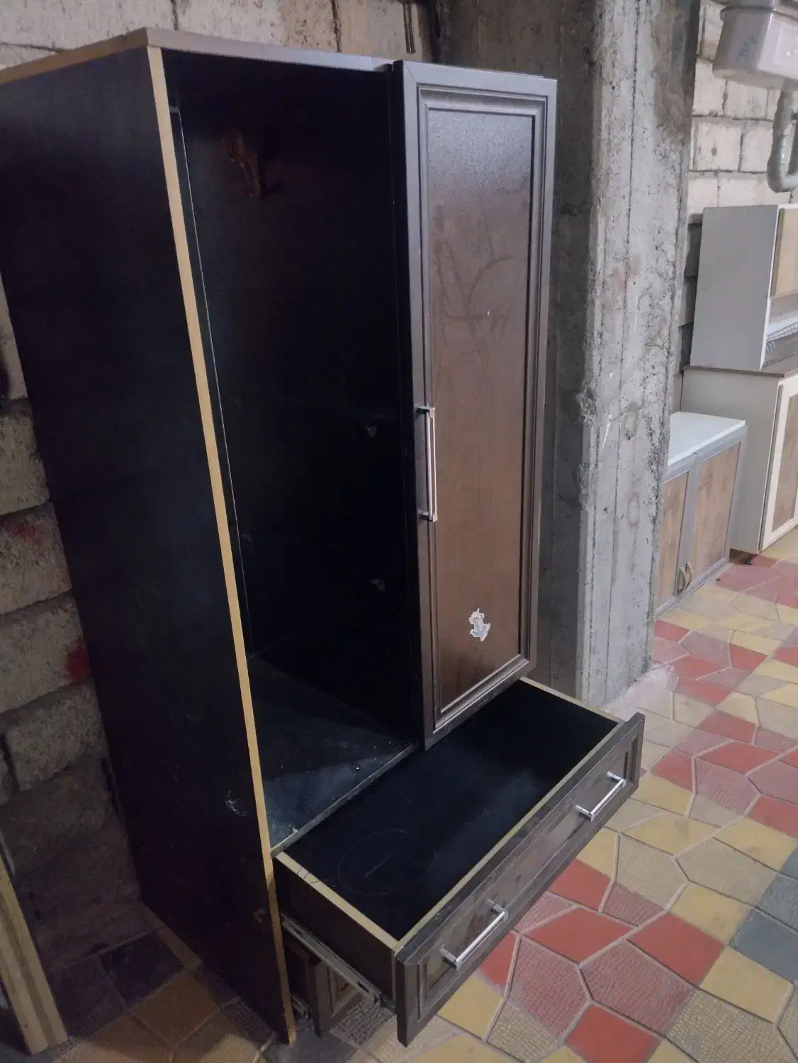 کمد|جاکفشی، کمد، دراور|مشگین شهر, |دیوار