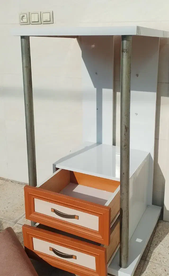 میز|میز تحریر و کامپیوتر|مرودشت, ژیان|دیوار