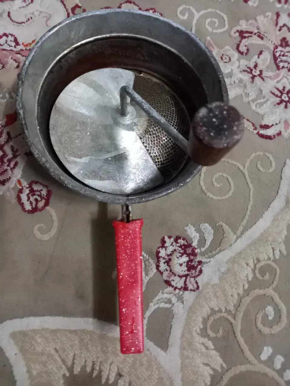آبمیوه گیری دستی قدیمی|آبمیوه‌گیر و آب‌مرکبات‌گیر|یزد, |دیوار
