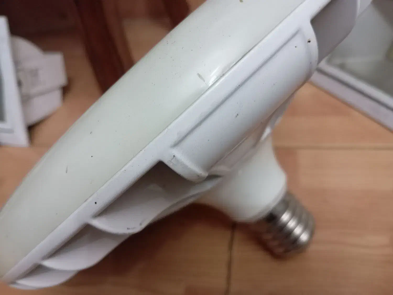 لامپ کم مصرف 200وات|لامپ و چراغ|ارومیه, |دیوار