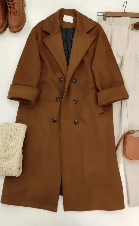 خیاطی|لباس|تربت جام, نظامی|دیوار