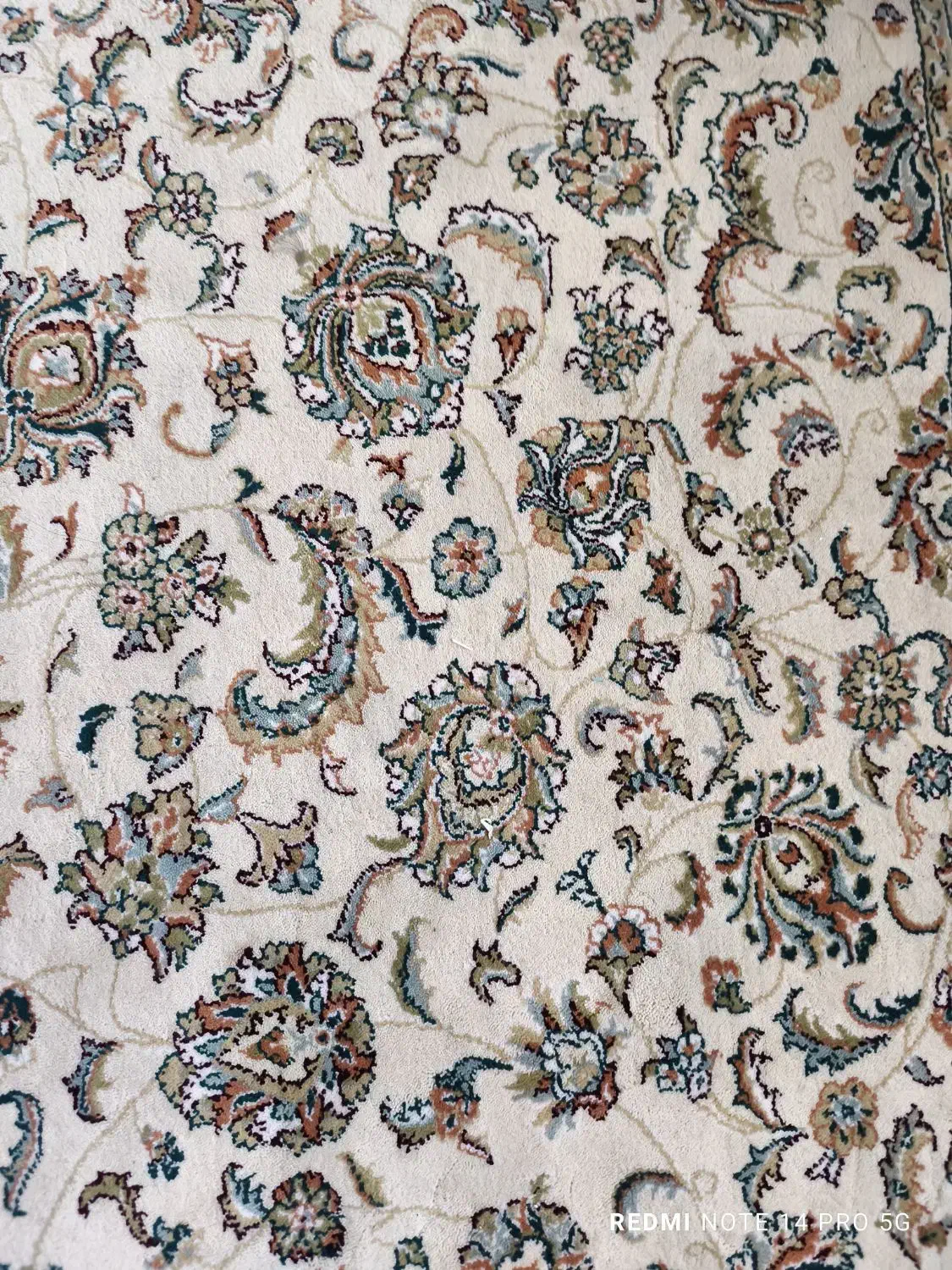 سه تخته فرش ماشینی 6 متری کرم|فرش|آستانه اشرفیه, |دیوار