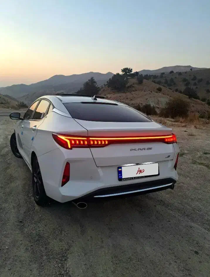 کی ام سی j7|خودرو سواری و وانت|گرگان, |دیوار