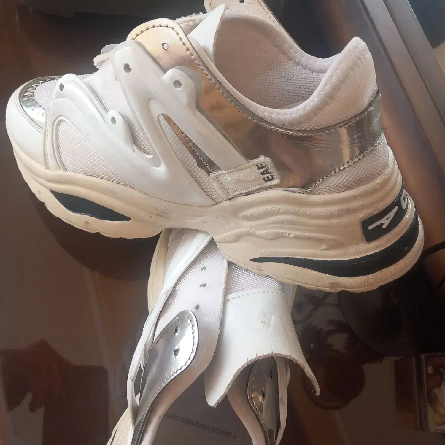 انواع کفش اسپورت و صندل روفرش و کبف|کیف، کفش، کمربند|تبریز, |دیوار