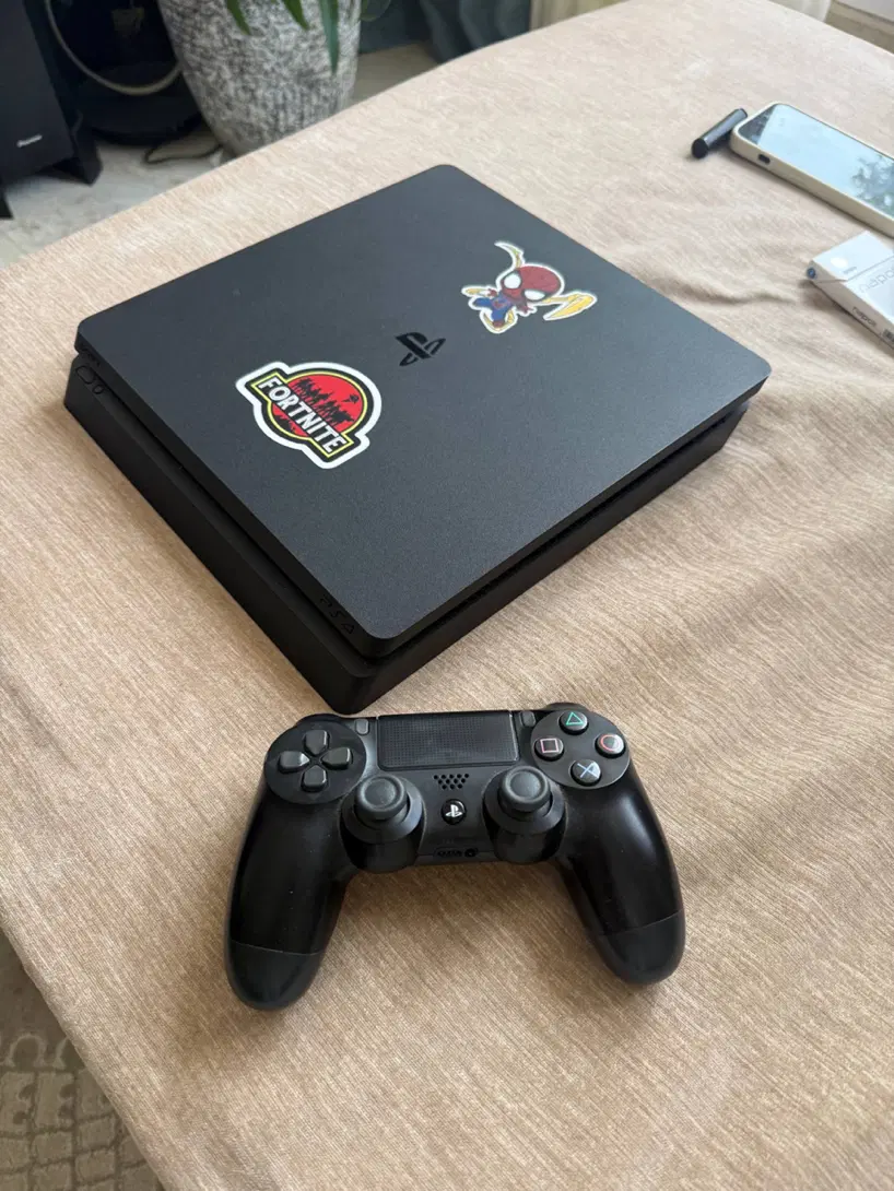 Ps4 slim|کنسول، بازی ویدئویی و آنلاین|کیش, |دیوار