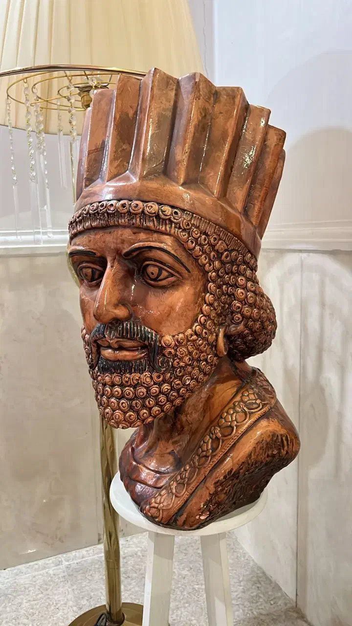 مجسمه هخامنشی|مجسمه، تندیس، ماکت|اهواز, کوروش|دیوار