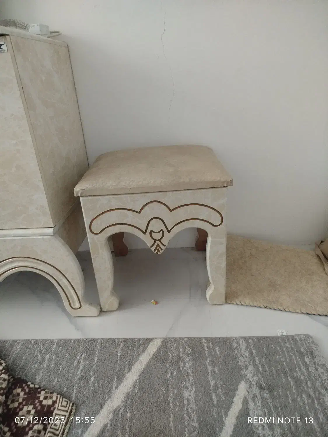 آینه ومیز کنسول|بوفه، ویترین، کنسول|سیرجان, |دیوار