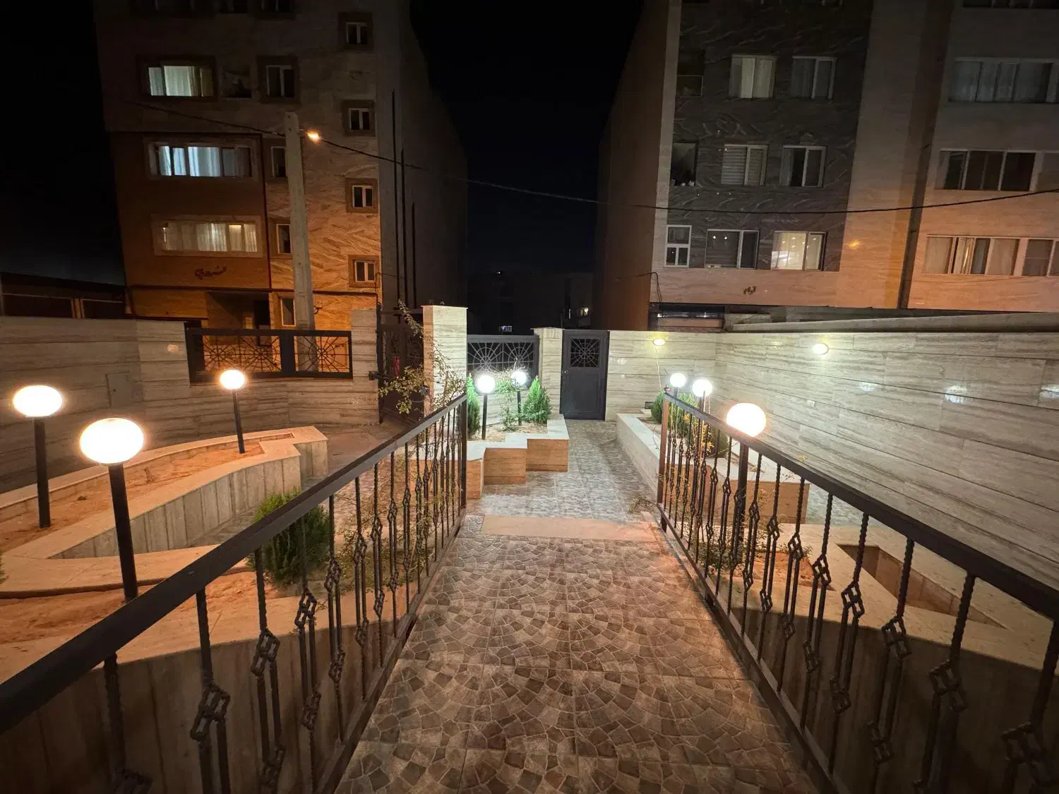 منزل مبله - هتل آپارتمان - خانه مسافر|اجارهٔ کوتاه‌مدت آپارتمان و سوئیت|شیراز, ملاصدرا|دیوار