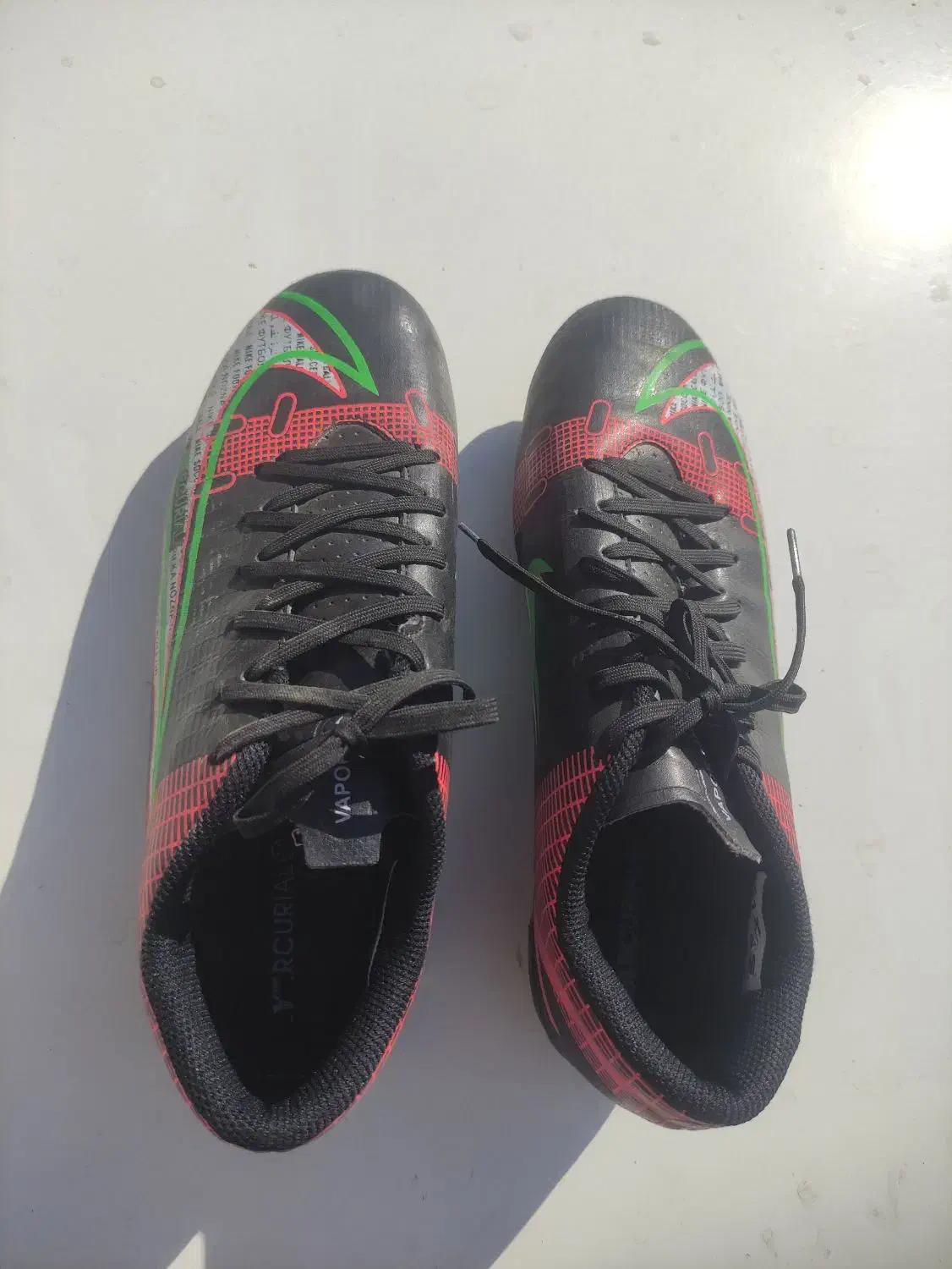 کفش استوک دار|تجهیزات ورزشی|شیراز, کوشک میدان|دیوار