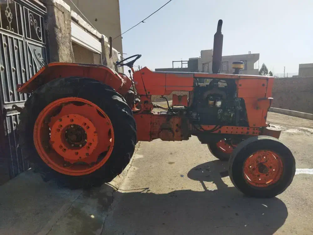 تراکتور|خودرو سنگین|قروه, |دیوار