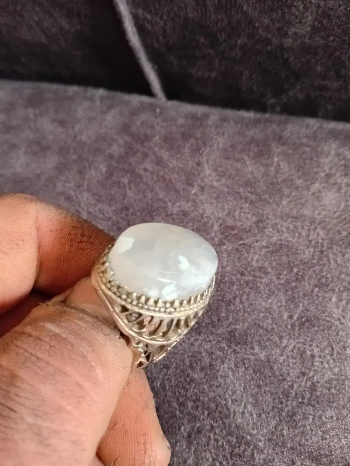 انگشتر|بدلیجات|شاهین‌شهر, بوستان حافظ|دیوار