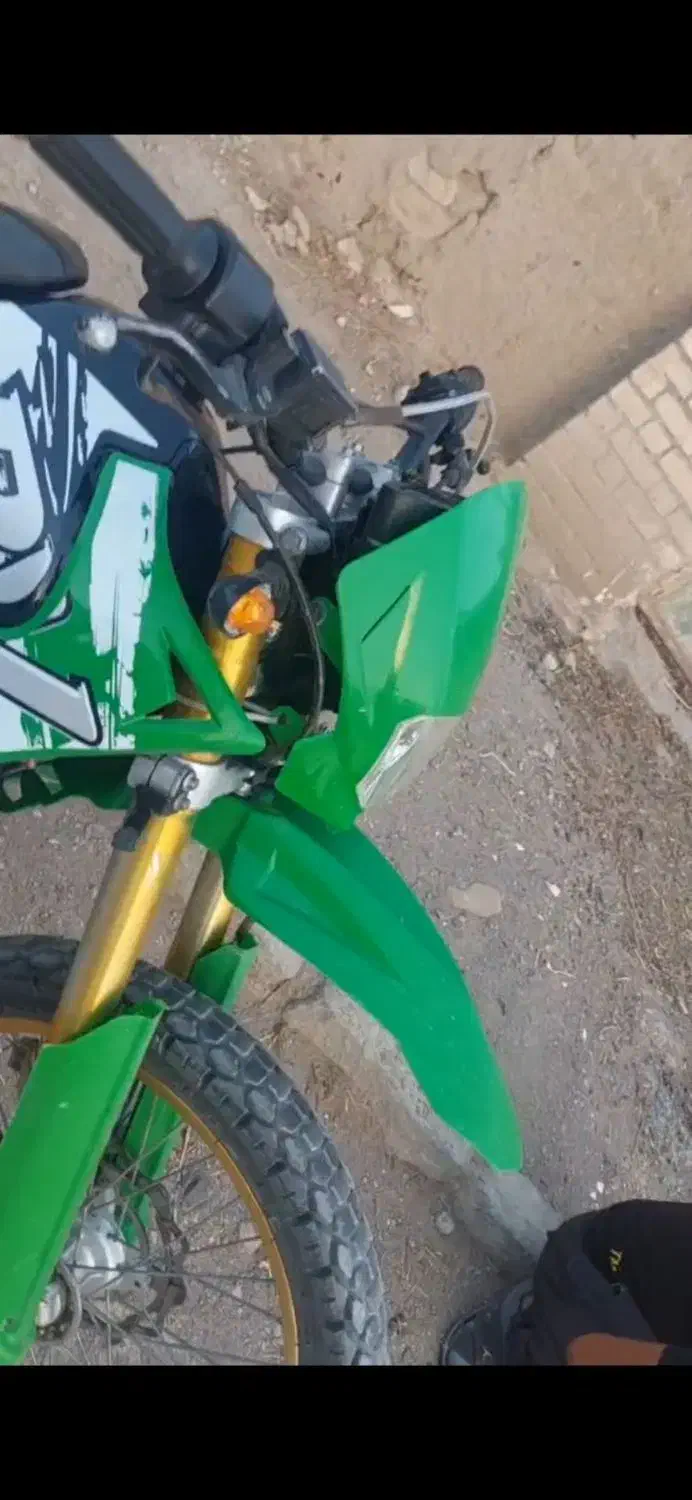 موتور تریل روان ۲۰۰|موتورسیکلت|زاینده رود, |دیوار