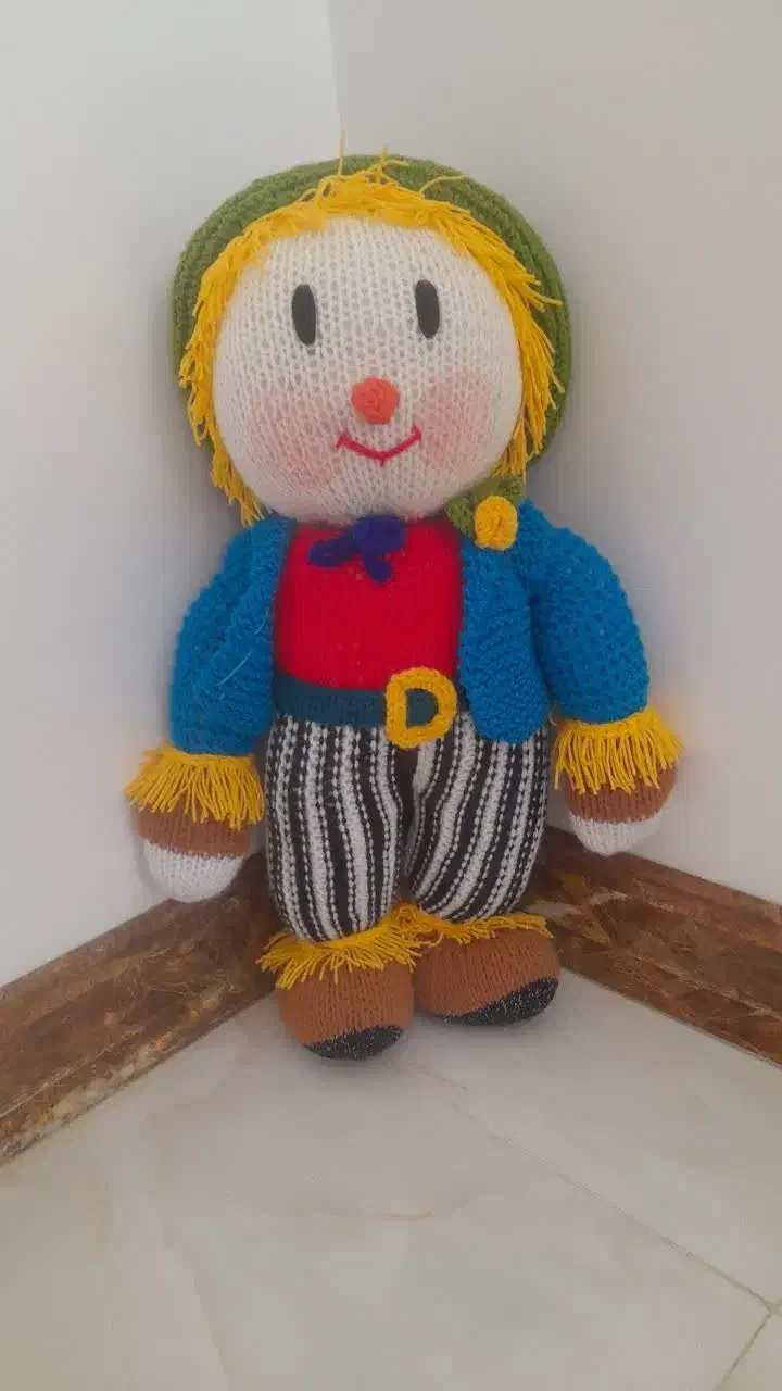 عروسک|اسباببازی بچه|کاشان, امیرکبیر|دیوار