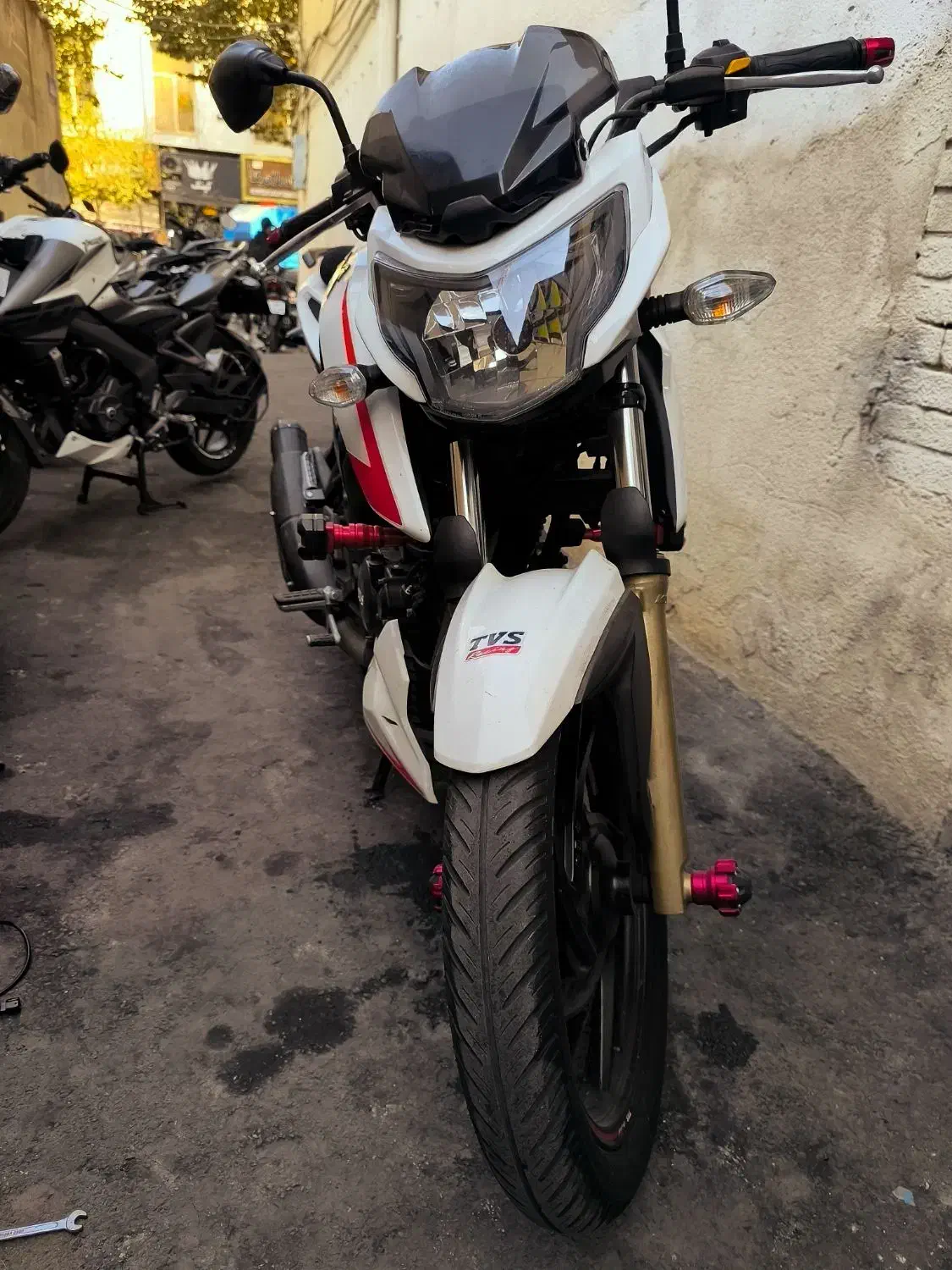 آپاچی 200 نیوفیس مدل 1398 عروسک|موتورسیکلت|تهران, گمرک|دیوار