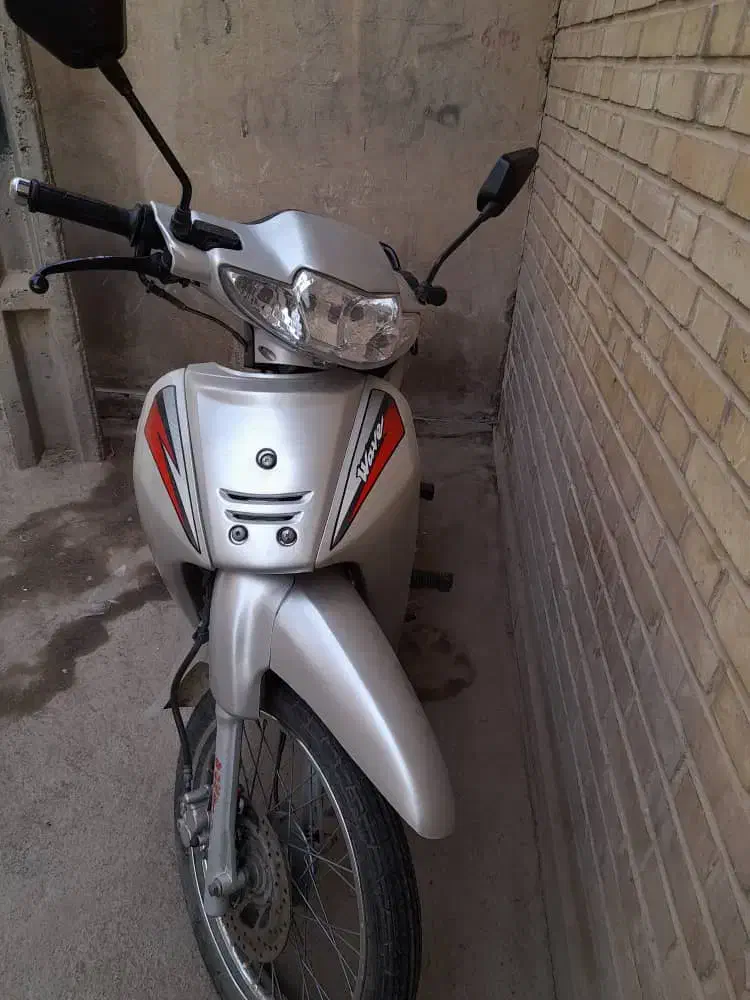 جترو بی کلاج ۱۲۵ نو شده|موتورسیکلت|اصفهان, مشکین|دیوار