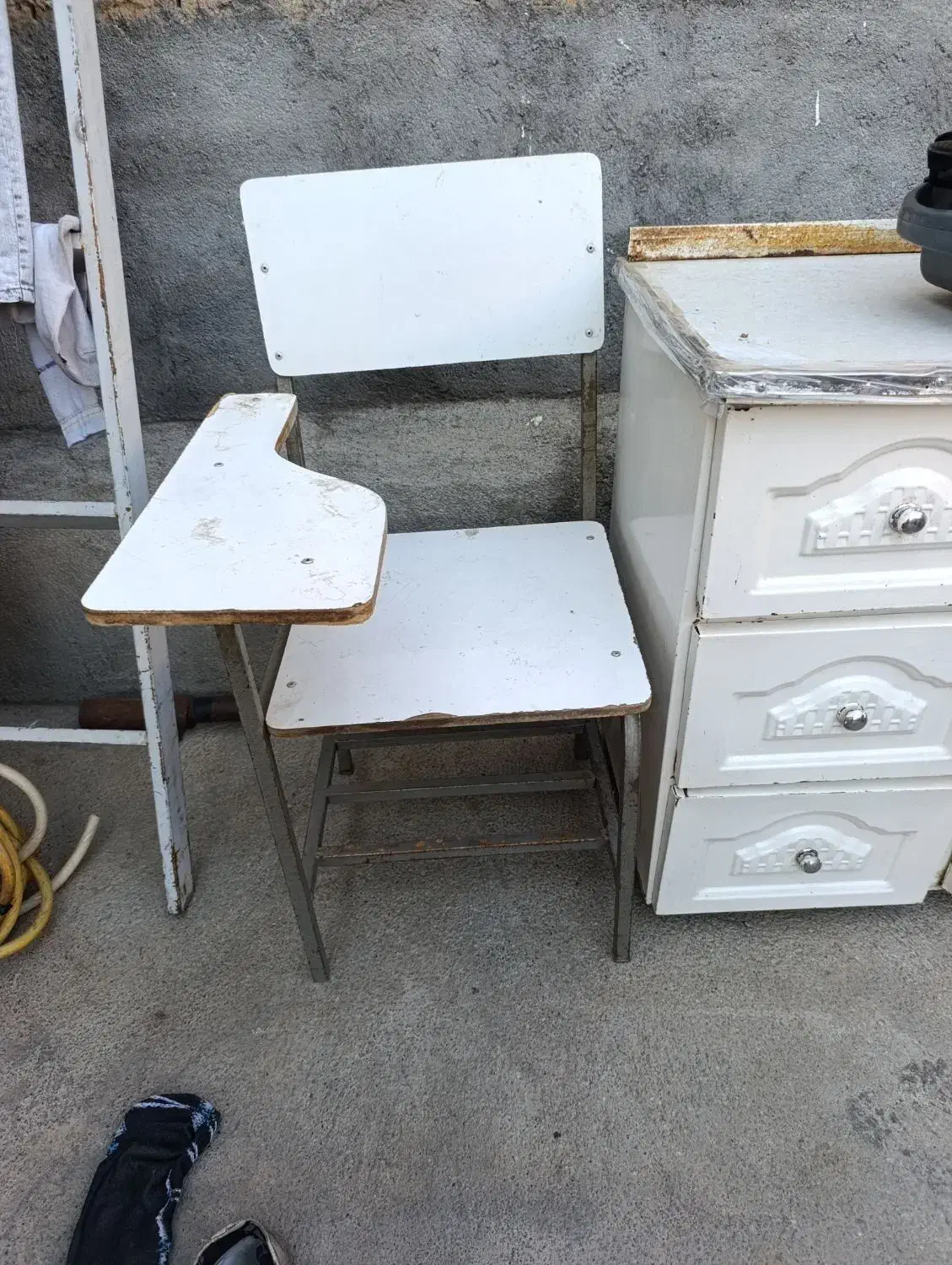 میز وصندلی|دفتر کار|خوی, |دیوار