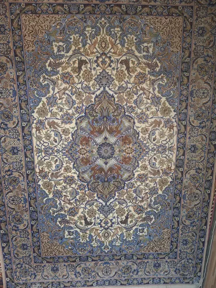 قالیچه دستباف ابریشم|فرش|اصفهان, قلعه طبره|دیوار